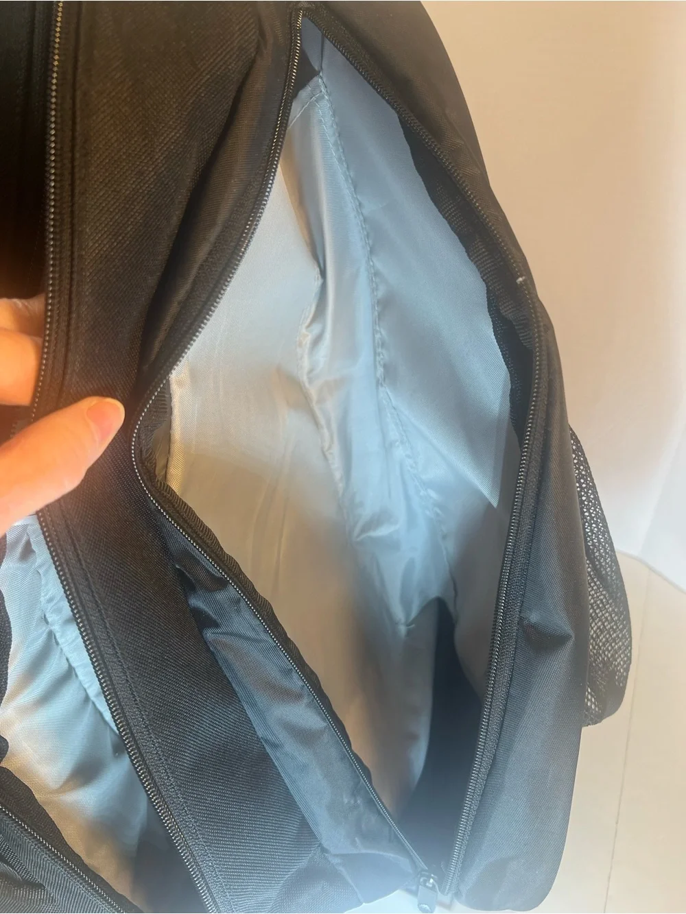 Rare adidas Baby Blue and Black Slingback Spring Load Backpack with Mesh Front. - Picture 14 of 16